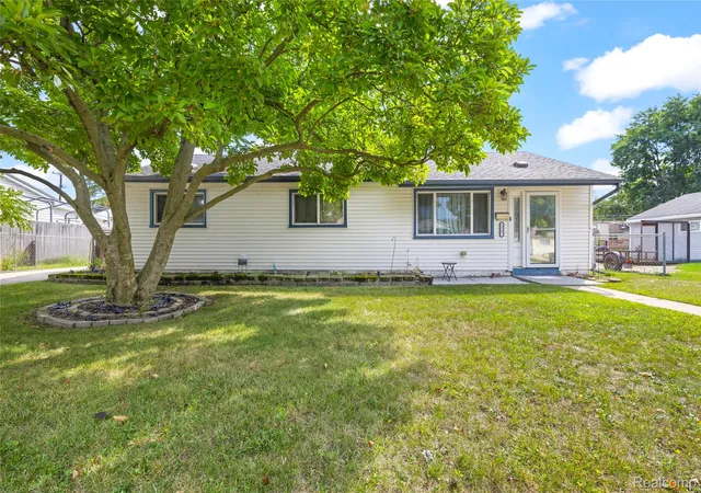 Photo 1 of Sale Pending at 3587 Barry St, Wayne, MI 48184 | MLS# 20261070210 | Listing updated on 2026-09-07
