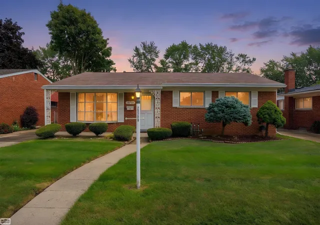 Photo 1 of Sale Pending at 25706 Loretta Ave, Warren, MI 48091 | MLS# 58050220445 | Listing updated on 2026-09-05