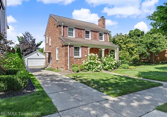 Photo 1 of Sale Pending at 126 S Highland St, Dearborn, MI 48124 | MLS# 20261070215 | Listing updated on 2026-09-04