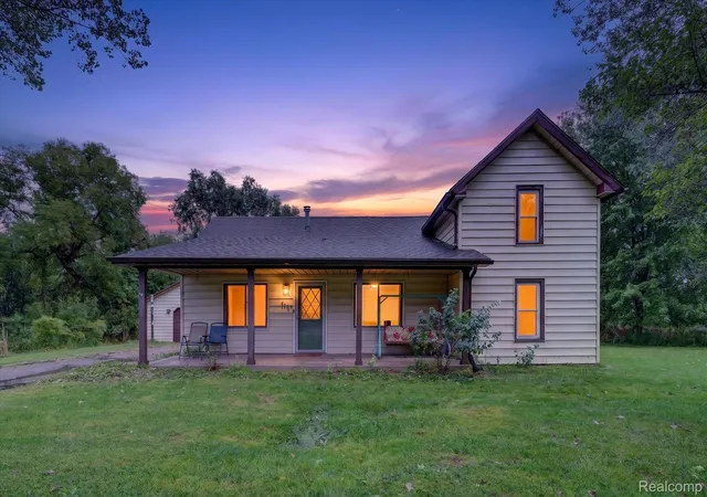 Single family home for sale at 416 Thomas St, Holly, MI 48442 | MLS# 20261070225