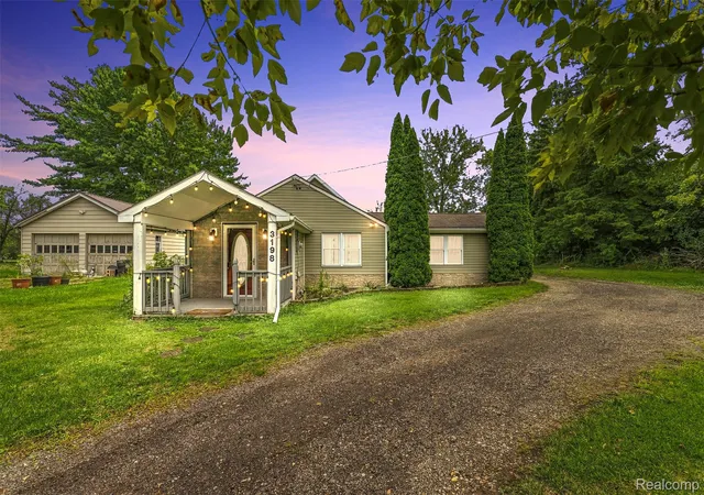 Photo 1 of Single family home for sale at 3198 E Grand Blanc Rd, Grand Blanc Charter Township Genesee, MI 48439 | MLS# 20261070235 | Listing updated on 2026-09-16