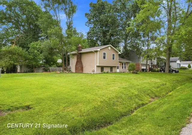 Photo 1 of Sale Pending at 711 Harry Paul Dr, Lake Orion, MI 48362 | MLS# 5050220455 | Listing updated on 2026-09-16