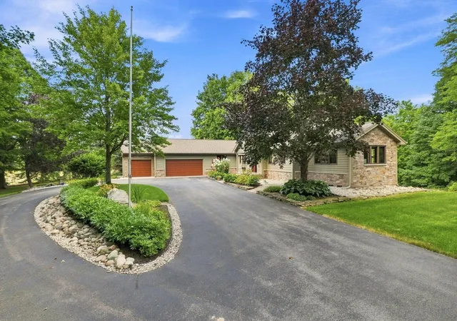 Photo 3 of Mansion for sale at 8979 Angell Rd, Williamsburg, MI 49690 | MLS# 78080073098 | Listing updated on 2026-09-04
