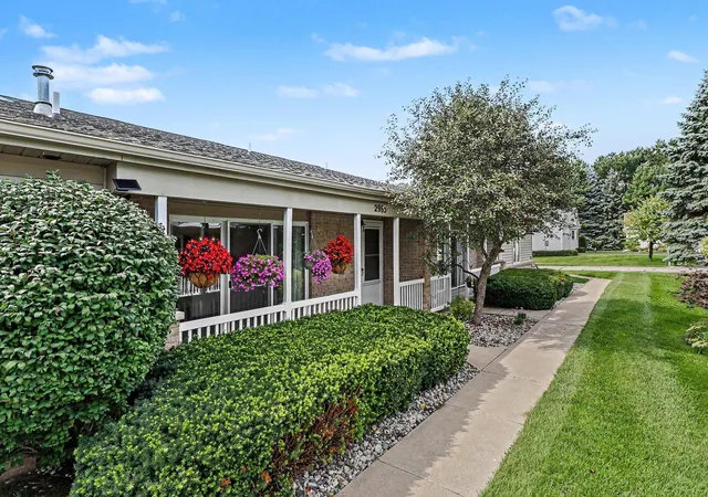 Photo 1 of Condo for sale at 2985 Emerald Isle, Traverse City, MI 49684 | MLS# 78080073099 | Listing updated on 2026-09-24