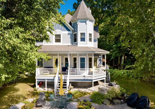 Photo 2 of Single family home for sale at 10888 Quin Sig A Mond Ln, Central Lake, MI 49622 | MLS# 78080073100 | Listing updated on 2026-09-10