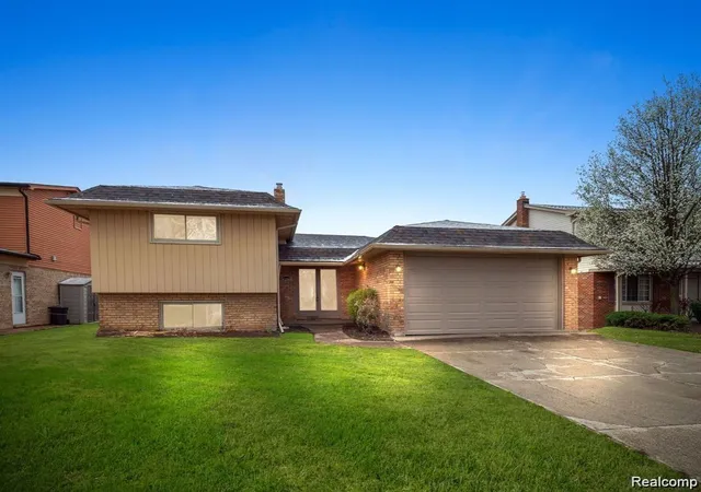 Photo 1 of Sale Pending at 4288 Lin Dr, Sterling Heights, MI 48310 | MLS# 20261070259 | Listing updated on 2026-09-12