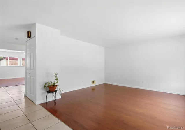 Photo 4 of Single family home for sale at 6789 Chirrewa St, Westland, MI 48185 | MLS# 20261070260 | Listing updated on 2026-09-19