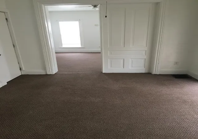 Photo 2 of Multi family home for sale at 211 W Franklin St, Jackson, MI 49201 | MLS# 55026046400 | Listing updated on 2026-09-04