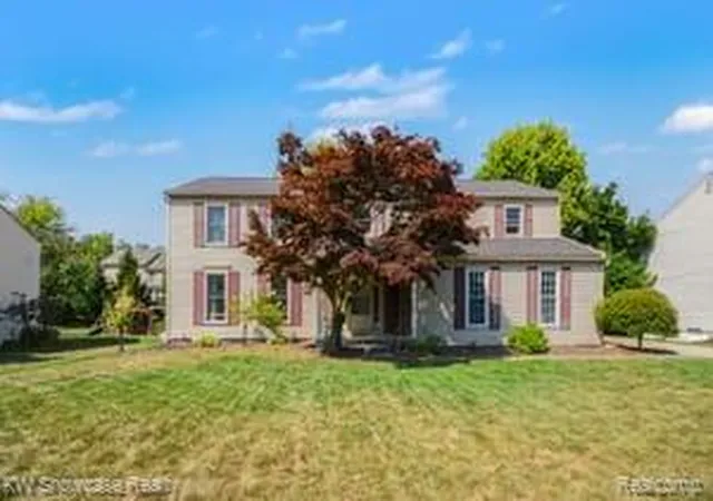 Photo 1 of Single family home for sale at 37921 W Meadowhill Dr, Northville, MI 48167 | MLS# 20261070263 | Listing updated on 2026-09-14