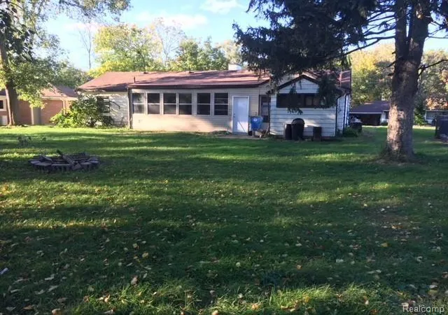 Photo 1 of Single family home for sale at 6854 Parkway Cir, Dearborn Heights, MI 48127 | MLS# 20261070266 | Listing updated on 2026-09-03