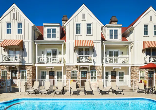 Condo for sale at 2057 Lake St #6J, Holland, MI 49424 | MLS# 71026046404