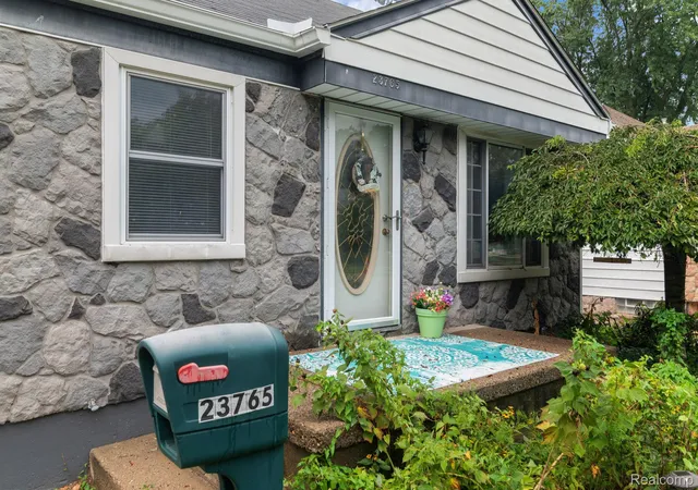 Photo 3 of Single family home for sale at 23765 Crossley Ave, Hazel Park, MI 48030 | MLS# 20261070272 | Listing updated on 2026-09-13