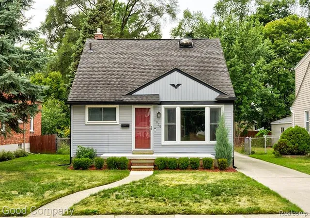 Photo 1 of Single family home for sale at 1024 Wyandotte Ave, Royal Oak, MI 48067 | MLS# 20261070285 | Listing updated on 2026-10-12
