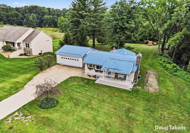 Photo 2 of Single family home for sale at 538 108th Street, Caledonia, MI 49316 | MLS# 65026046414 | Listing updated on 2026-09-04