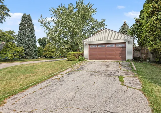 Photo 3 of Single family home for sale at 736 N Michigan St, Fremont, MI 49412 | MLS# 72026046412 | Listing updated on 2026-09-09