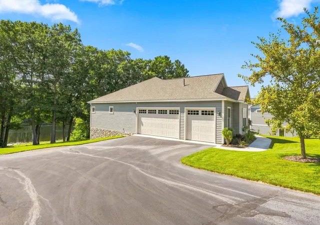 Photo 3 of Single family home for sale at 3173 Lake Meadows Cir, Traverse City, MI 49685 | MLS# 78080073104 | Listing updated on 2026-09-04