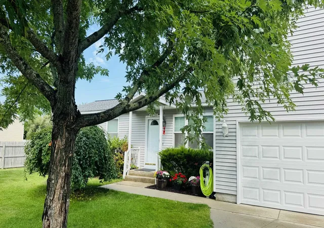Photo 40 of Single family home for sale at 4520 N Manor Wood Dr, Traverse City, MI 49685 | MLS# 78080073106 | Listing updated on 2026-09-04