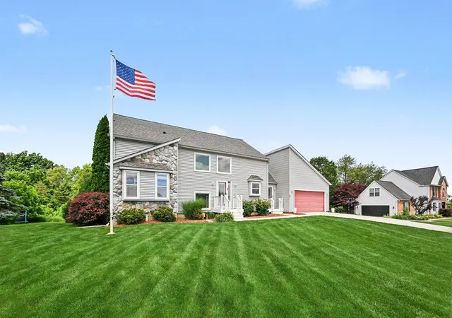 Photo 1 of Sale Pending at 4234 Lori Lynn Ln, Whitmore Lake, MI 48189 | MLS# 81026046417 | Listing updated on 2026-09-16