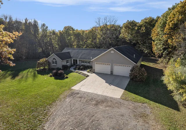 Photo 1 of Single family home for sale at 15627 13 Mile Rd, Battle Creek, MI 49014 | MLS# 64026046418 | Listing updated on 2026-10-08