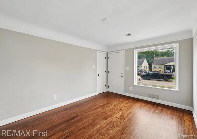 Photo 3 of Single family home for sale at 23442 Melville Ave, Hazel Park, MI 48030 | MLS# 20261070303 | Listing updated on 2026-09-03