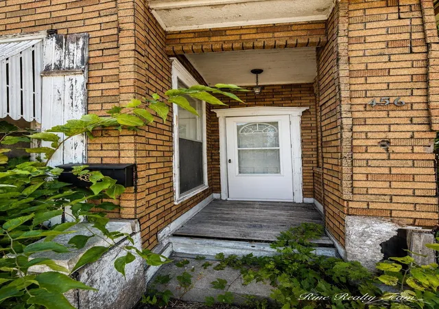 Photo 3 of Single family home for sale at 456 Broadway Ave, Benton Harbor, MI 49022 | MLS# 61050220474 | Listing updated on 2026-09-01