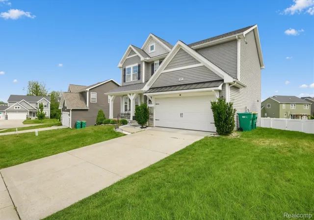Photo 3 of Single family home for sale at 3672 Taunton Trl, Portage, MI 49024 | MLS# 20261070311 | Listing updated on 2026-09-05