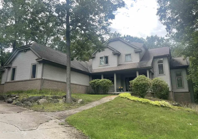 Photo 1 of Single family home for sale at 11361 Olde Wood Trl, Fenton, MI 48430 | MLS# 5050220483 | Listing updated on 2026-09-04