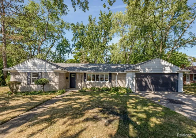 Photo 2 of Single family home for sale at 24735 Lathrup Blvd, Southfield, MI 48075 | MLS# 20261070324 | Listing updated on 2026-09-02