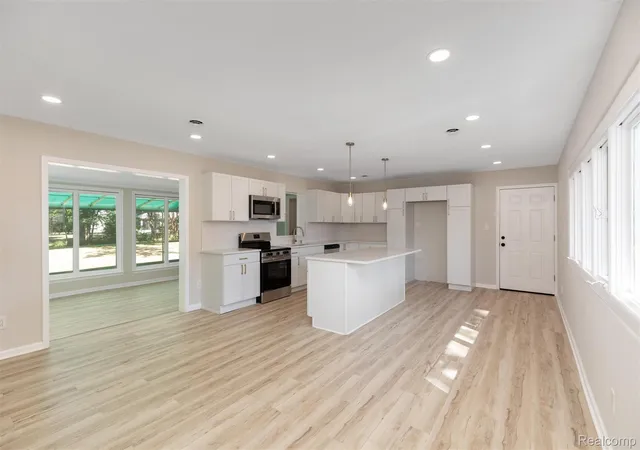 Photo 3 of Single family home for sale at 24735 Lathrup Blvd, Southfield, MI 48075 | MLS# 20261070324 | Listing updated on 2026-09-02