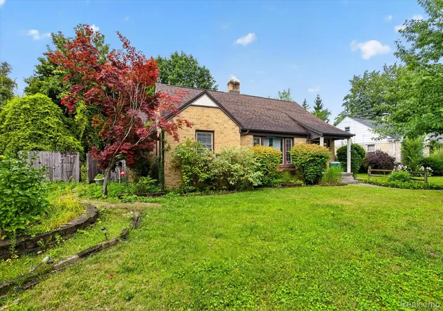 Photo 2 of Single family home for sale at 123 Graham St, Saginaw, MI 48602 | MLS# 20261070332 | Listing updated on 2026-09-12