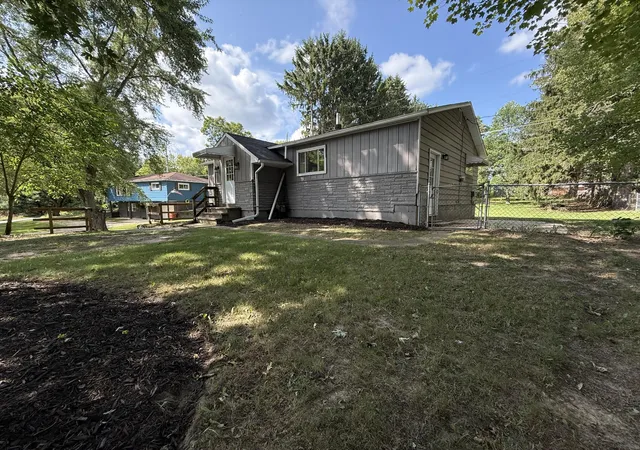 Photo 3 of Single family home for sale at 9470 Peck Rd, Greenville, MI 48838 | MLS# 71026046441 | Listing updated on 2026-09-14