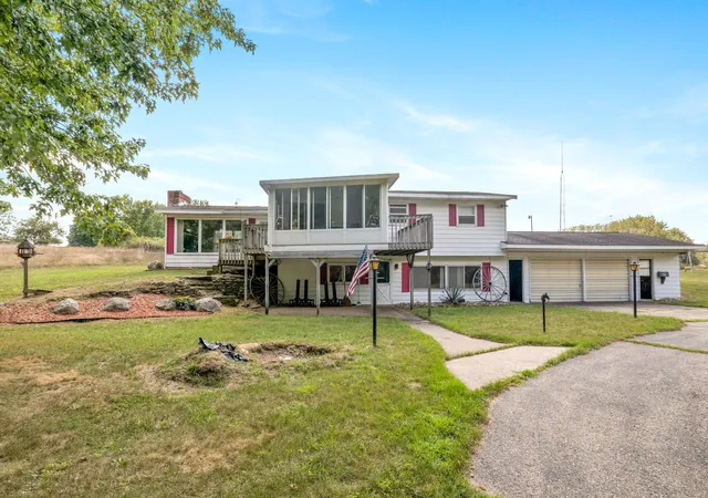 Photo 1 of Sale Pending at 5221 S Maple Is Rd, Hesperia, MI 49421 | MLS# 65026046442 | Listing updated on 2026-09-10