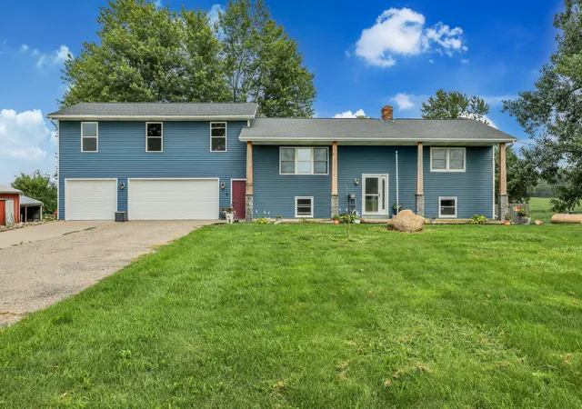 Photo 3 of Single family home for sale at 8720 N Cochran Rd, Grand Ledge, MI 48837 | MLS# 72026046437 | Listing updated on 2026-10-01