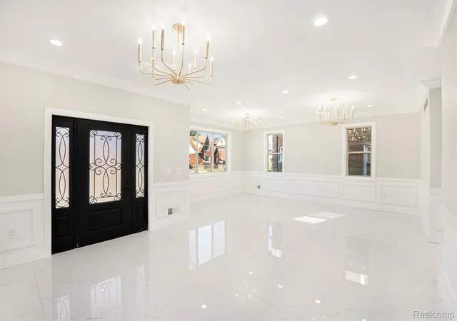 Photo 3 of Single family home for sale at 7634 Pinehurst St, Dearborn, MI 48126 | MLS# 20261070334 | Listing updated on 2026-09-29