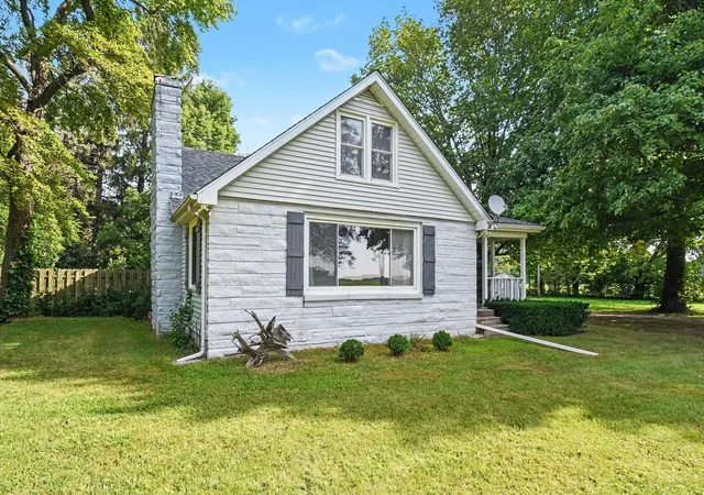 Photo 3 of Single family home for sale at 21648 E Us 12, Edwardsburg, MI 49112 | MLS# 69026046445 | Listing updated on 2026-09-09