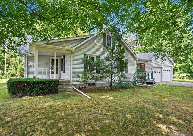 Photo 3 of Single family home for sale at 21648 E US 12, Edwardsburg, MI 49112 | MLS# 69026046445 | Listing updated on 2026-09-09