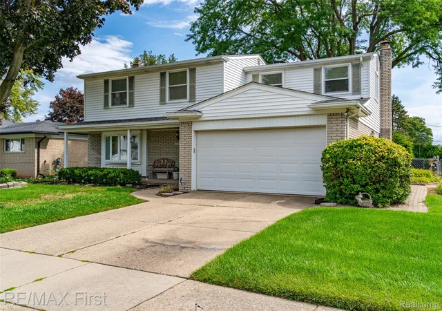 Photo 1 of Sale Pending at 30332 Ohmer Dr, Warren, MI 48092 | MLS# 20261070338 | Listing updated on 2026-10-04
