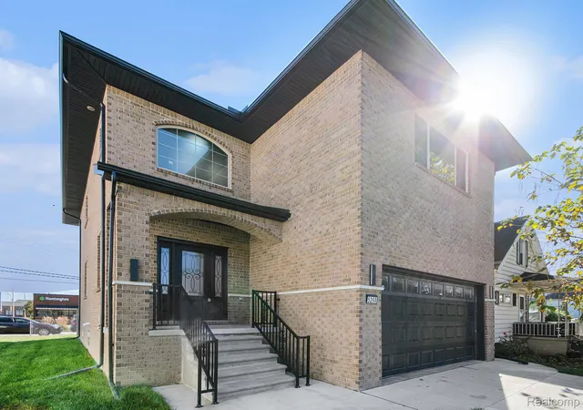 Photo 4 of Single family home for sale at 5268 Hartwell St, Dearborn, MI 48126 | MLS# 20261070336 | Listing updated on 2026-09-29