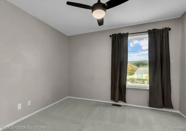 Listing Photo 2 - Condo for sale in building located at 273 Inlet Ct, Walled Lake, MI 48390