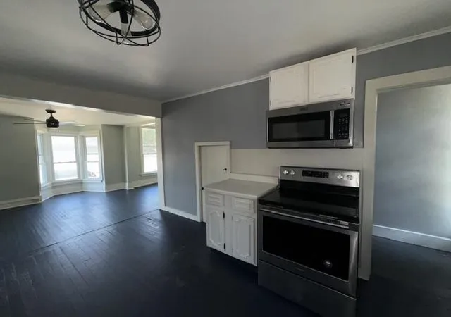 Photo 4 of Single family home for sale at 251 5th Avenue, Manistee, MI 49660 | MLS# 78080073108 | Listing updated on 2026-09-04