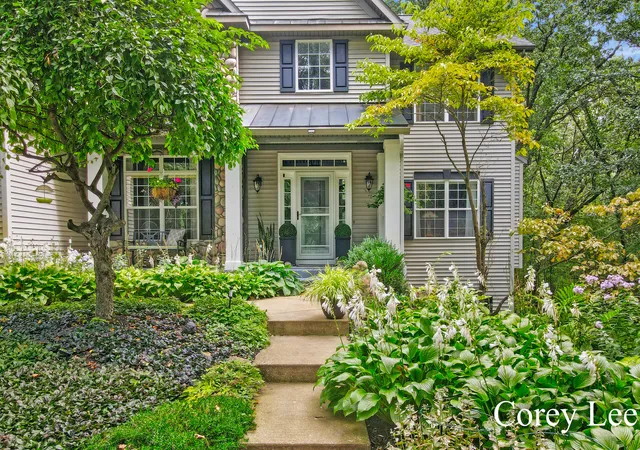 Photo 4 of Single family home for sale at 8484 Rocky Pines Dr NE, Rockford, MI 49341 | MLS# 65026046448 | Listing updated on 2026-09-17