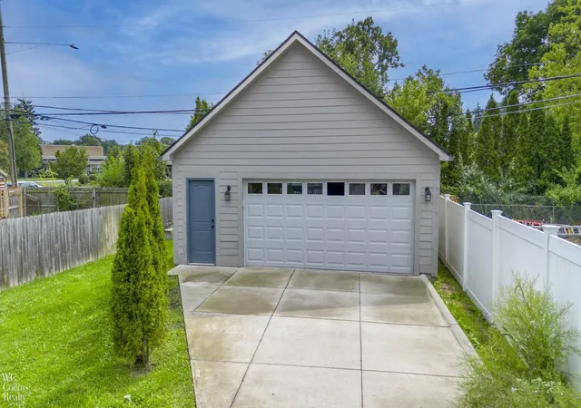 Photo 52 of Single family home for sale at 1624 Cole St, Birmingham, MI 48009 | MLS# 58050220494 | Listing updated on 2026-09-10