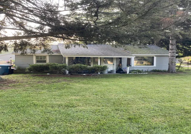 Photo 1 of Sale Pending at 17500 174th Avenue, Spring Lake, MI 49456 | MLS# 71026046455 | Listing updated on 2026-09-11