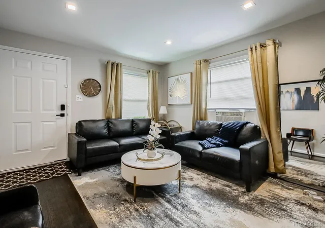 Listing Photo 3 - Condo for sale in building located at 2027 Princeton Rd, Berkley, MI 48072