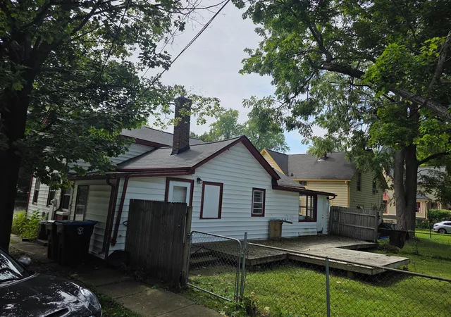 Photo 3 of Single family home for sale at 333 E Cross St, Ypsilanti, MI 48198 | MLS# 81026046463 | Listing updated on 2026-09-02