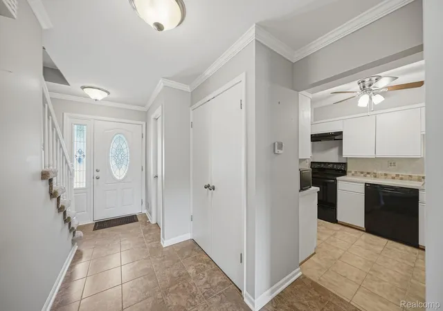Photo 4 of Condo for sale at 25200 Quarter Deck St, Harrison Township, MI 48045 | MLS# 20261070361 | Listing updated on 2026-10-11
