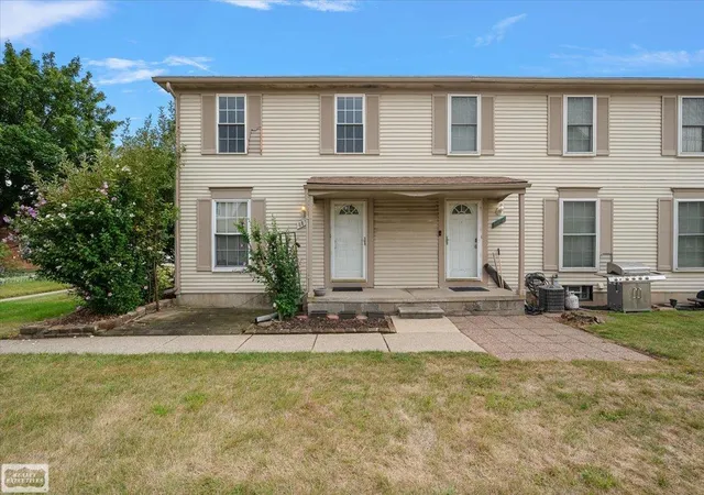 Photo 3 of Condo for sale at 8857 Sunrise Dr, Sterling Heights, MI 48312 | MLS# 58050220497 | Listing updated on 2026-09-17
