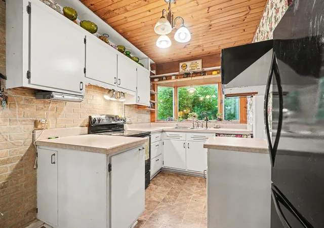 Photo 2 of Single family home for sale at 28598 68th Street, Covert, MI 49043 | MLS# 65026046465 | Listing updated on 2026-09-01