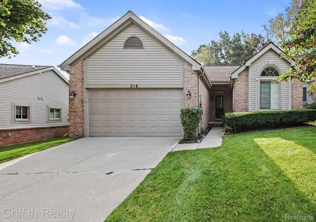 Photo 2 of Condo for sale at 216 Sisu Knoll Dr, Brighton, MI 48116 | MLS# 20261070373 | Listing updated on 2026-09-11