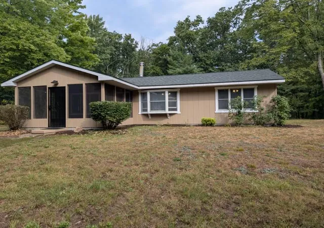 Photo 1 of Single family home for sale at 23800 15 Mile Rd, Big Rapids, MI 49307 | MLS# 72026046472 | Listing updated on 2026-09-01